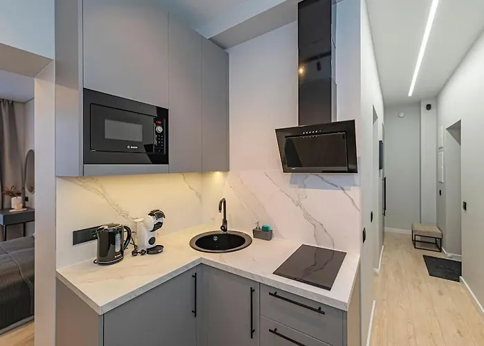 Lovely 1bd By Domvia *