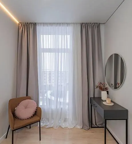 Lovely 1bd By Domvia Apartament *
